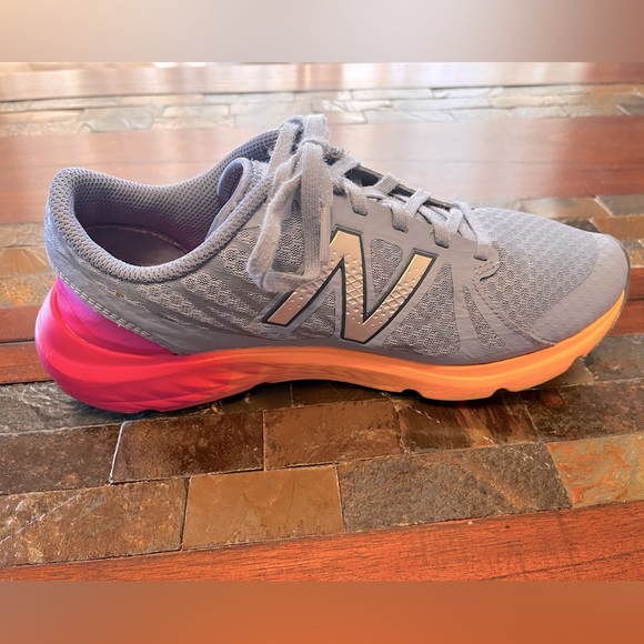 New Balance Women’s Size 9 Speed Ride  690v Running Shoes Blue Orange Pink - Picture 5 of 12
